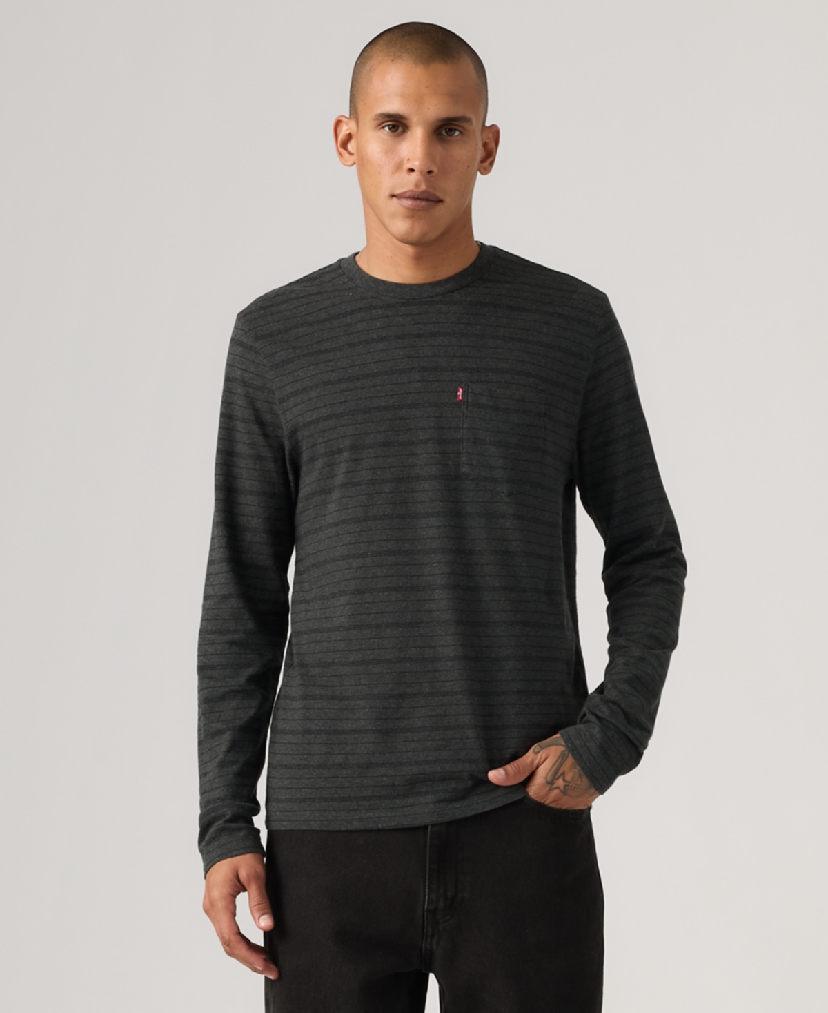 Levi's Men's Long Sleeve Crewneck Pocket T-shirt In Gray
