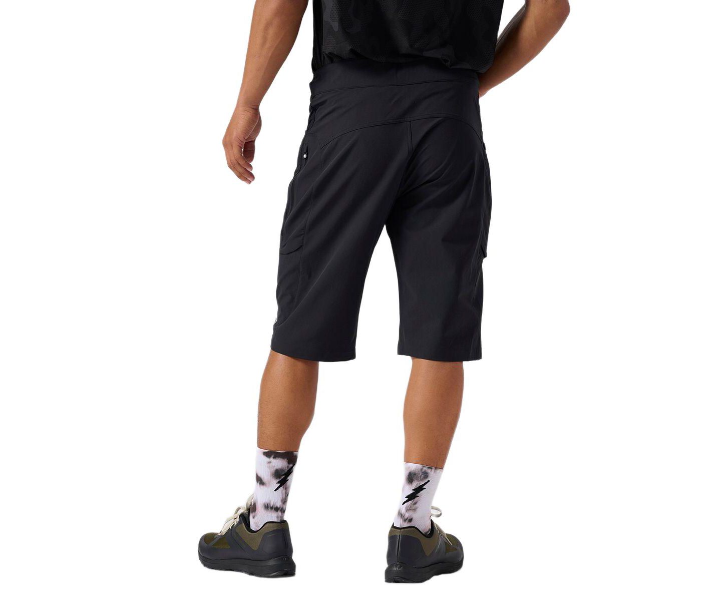 Мужские шорты Backcountry Empire Bike Short Mountain Bike Shorts, 13'' Inseam, цвет: Чёрный — фото 2