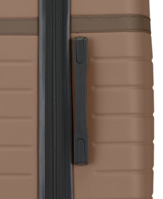 Lisbon 30" Check-In Large Spinner