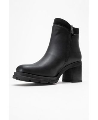 Woman's Parly Zip Block Heel Boot