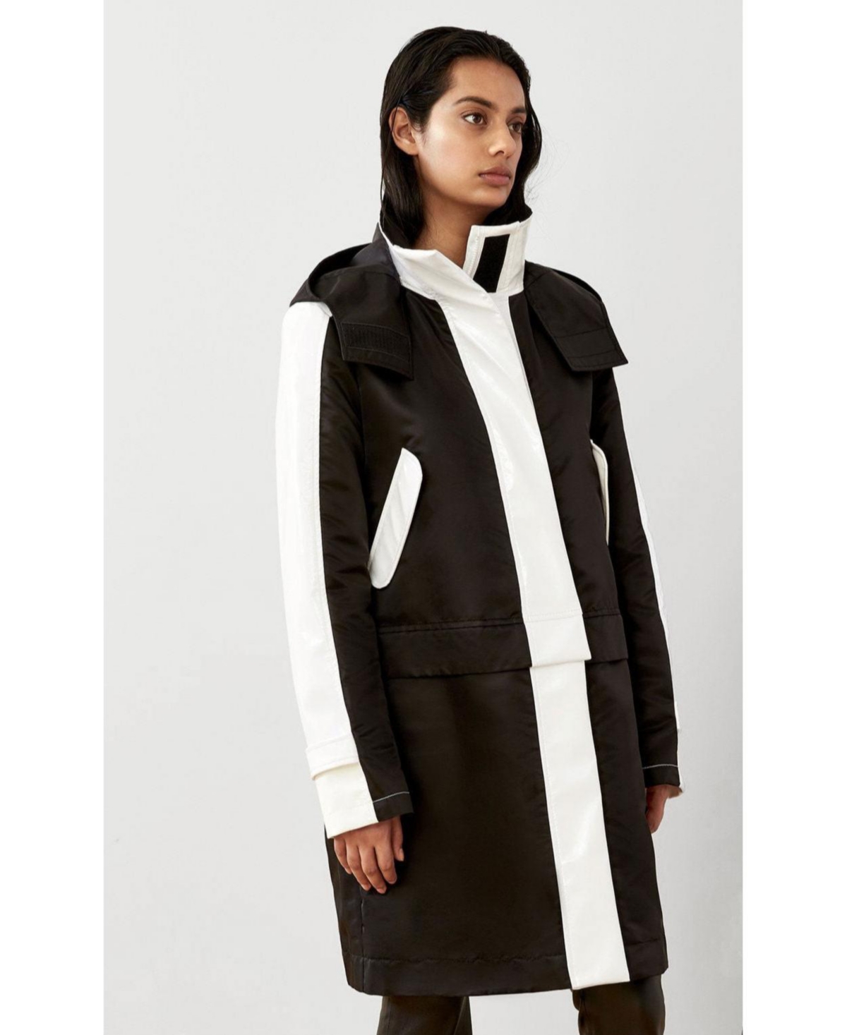 Caalo Women's Water-resistant Convertible Sustainable Raincoat