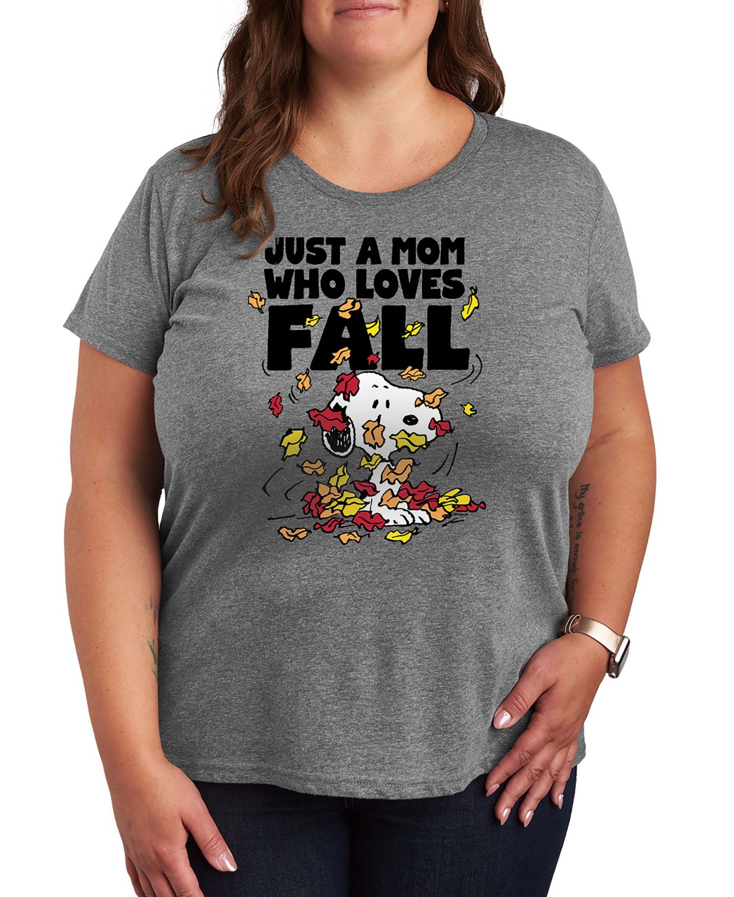 Snoopy Mom Who Loves Plus Size Women's Short Sleeve Graphic T-shirts