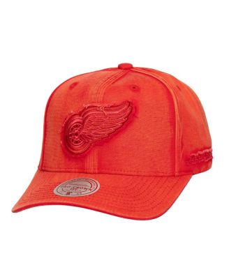 Mitchell & Ness - Men's Red Detroit Red Wings Downtown Snow Wash Pro-Crown Adjustable Hat