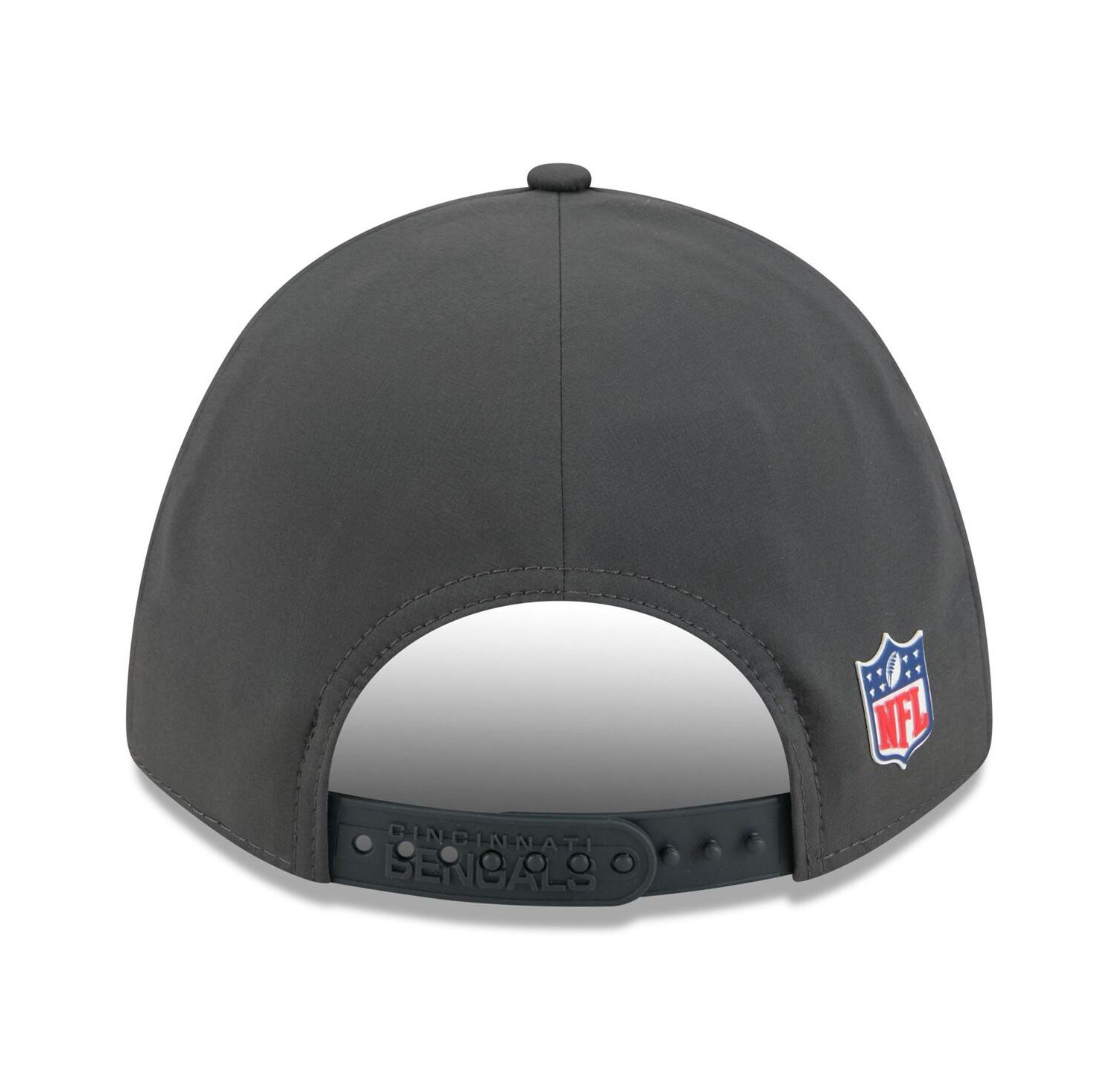 Men's Charcoal Cincinnati Bengals 2025 Sideline Cold Weather 9FORTY M-Crown Adjustable Hat