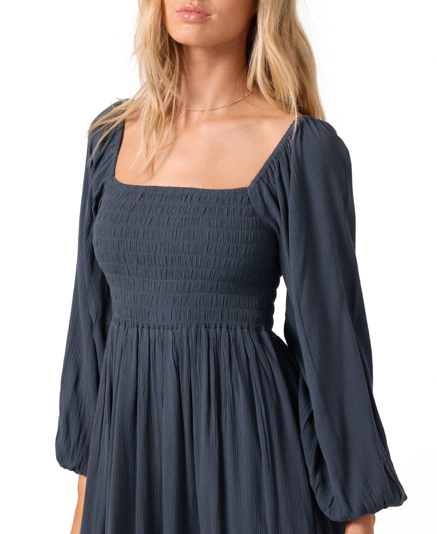 Женское платье O'Neill Gracyn Smocked Long Sleeve Midi, цвет: Сланцевый — фото 3