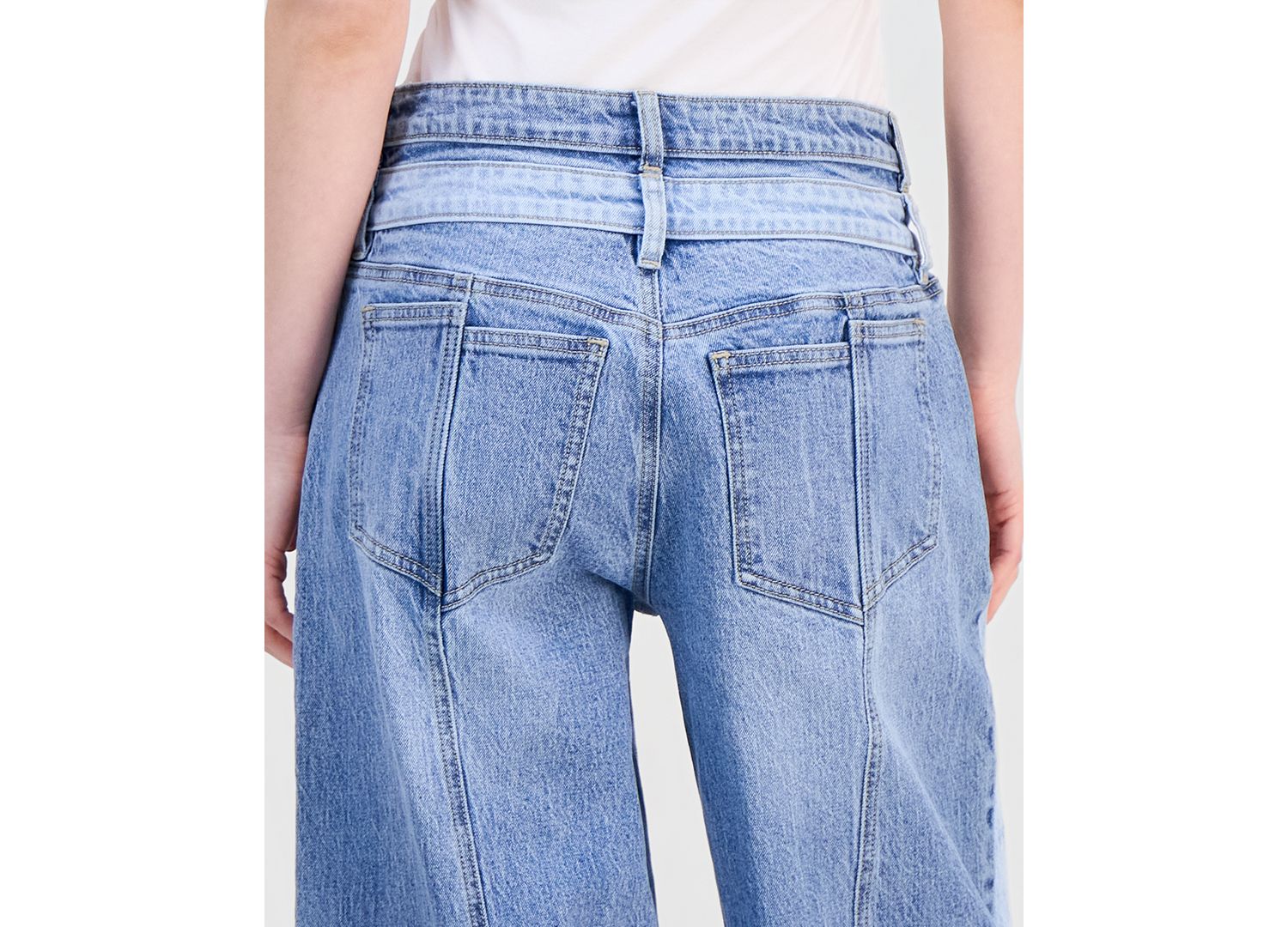 Women's High-Rise Barrel-Leg Jeans
