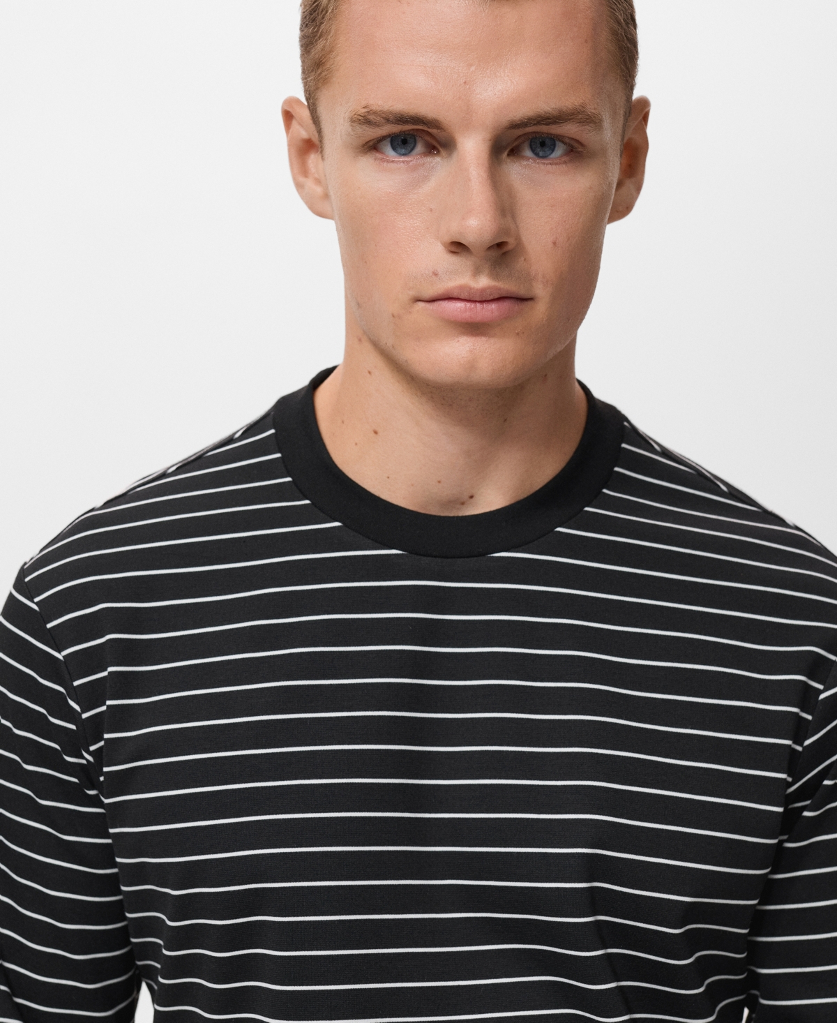 Mango Men's Striped Long Sleeves T-Shirt