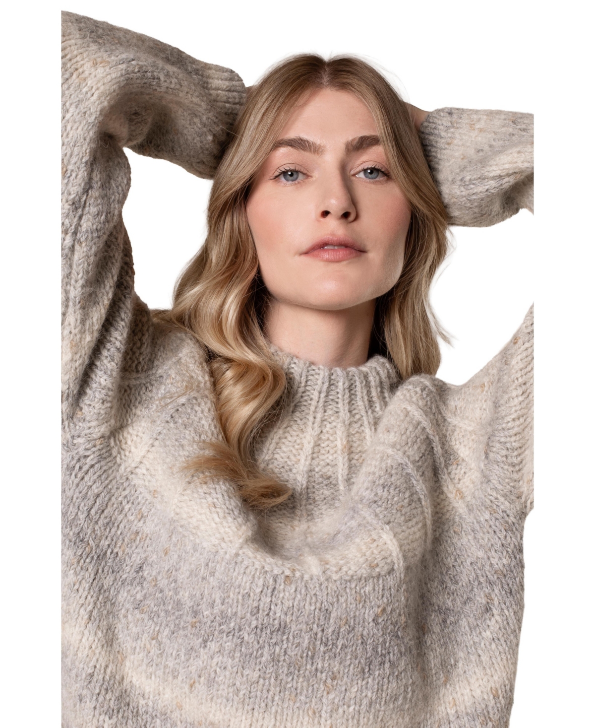 Celtic & Co. Women's Celtics Co Sunbeam Stitch Yoke Sweater