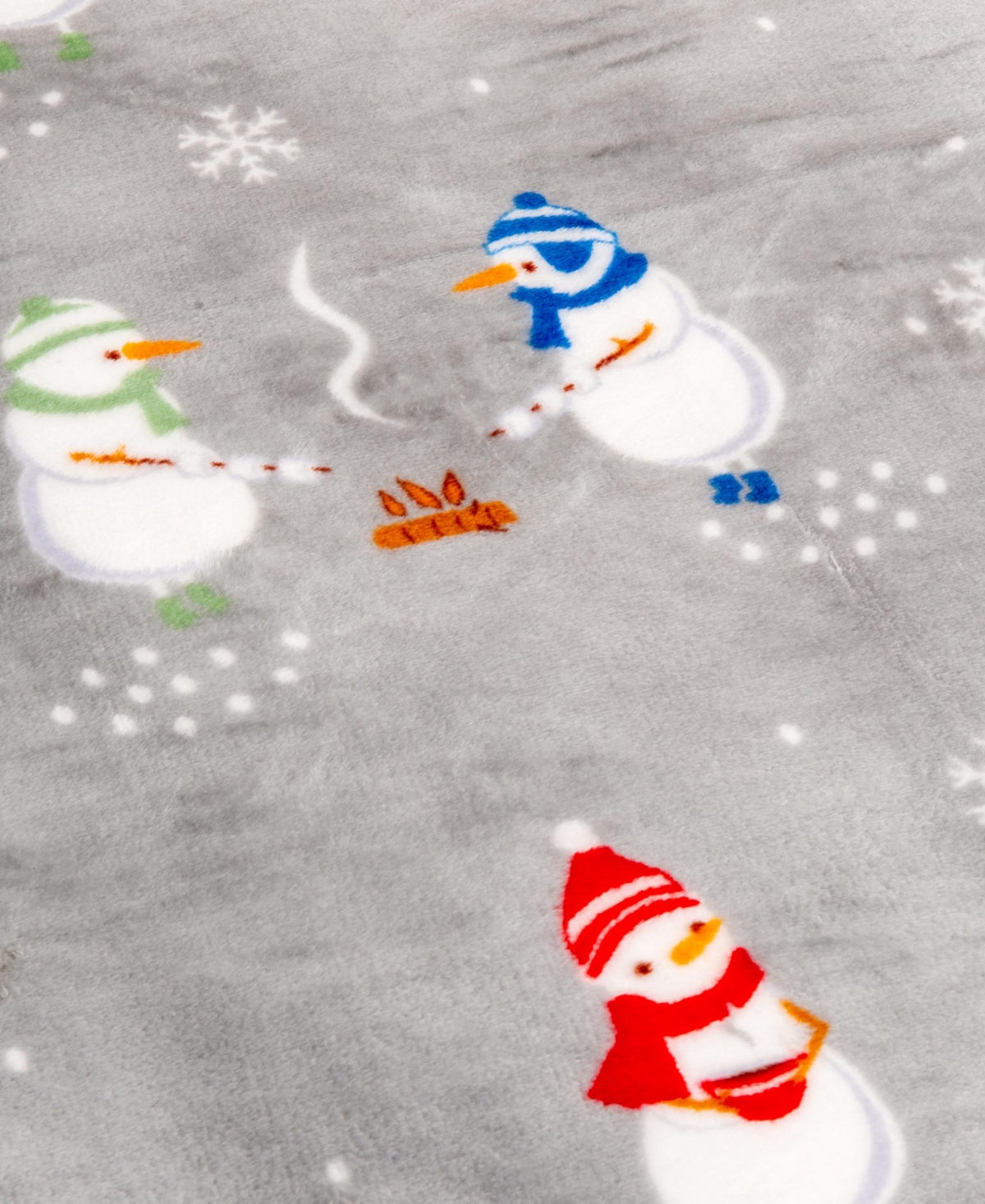 Linery & Co. Velvet Plush Cozy Christmas Throw Blanket
