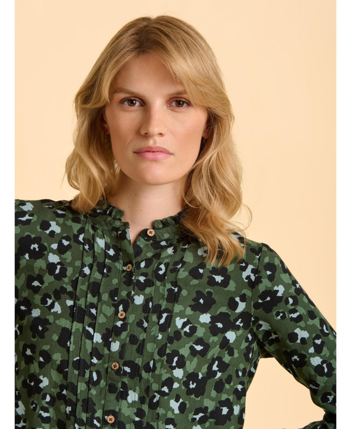 Brakeburn Women's Mylla Long Sleeve Leopard Print Shirt