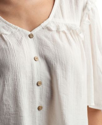 Juniors' Solid Crinkle V-Neck Top