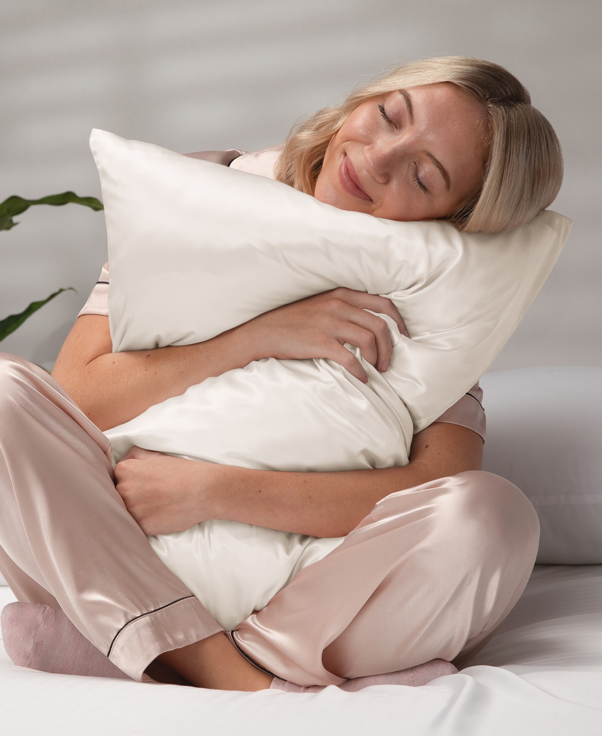 ienjoy Home Momme Mulberry Silk Pillowcase