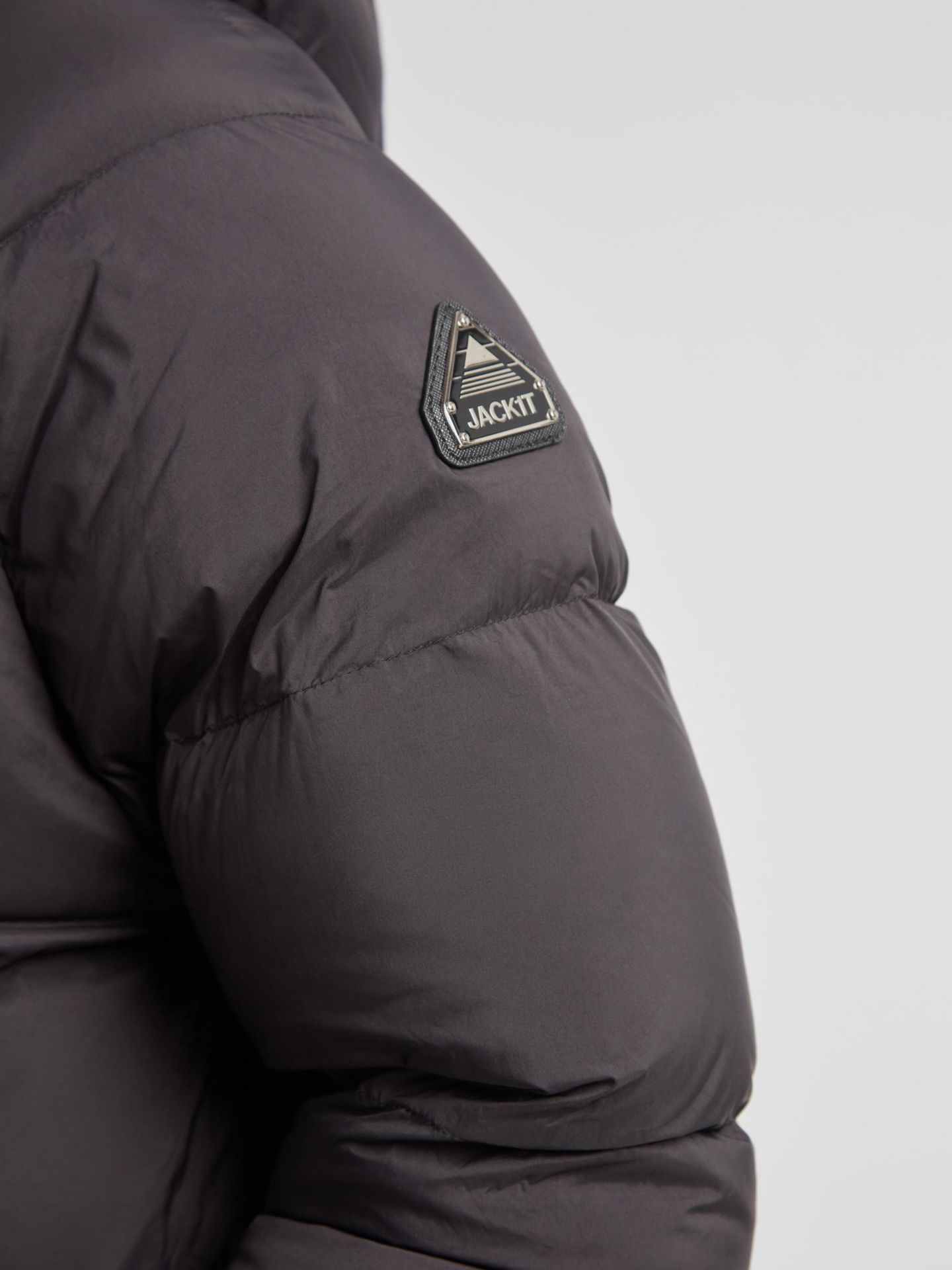 Женская куртка JACK1T Cloud Prime Hooded Down, цвет: Чёрный / Серо-бежевый — фото 4