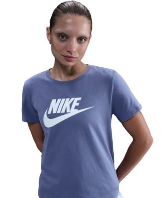 Sportswear Women's Essentials Logo T-Shirt
