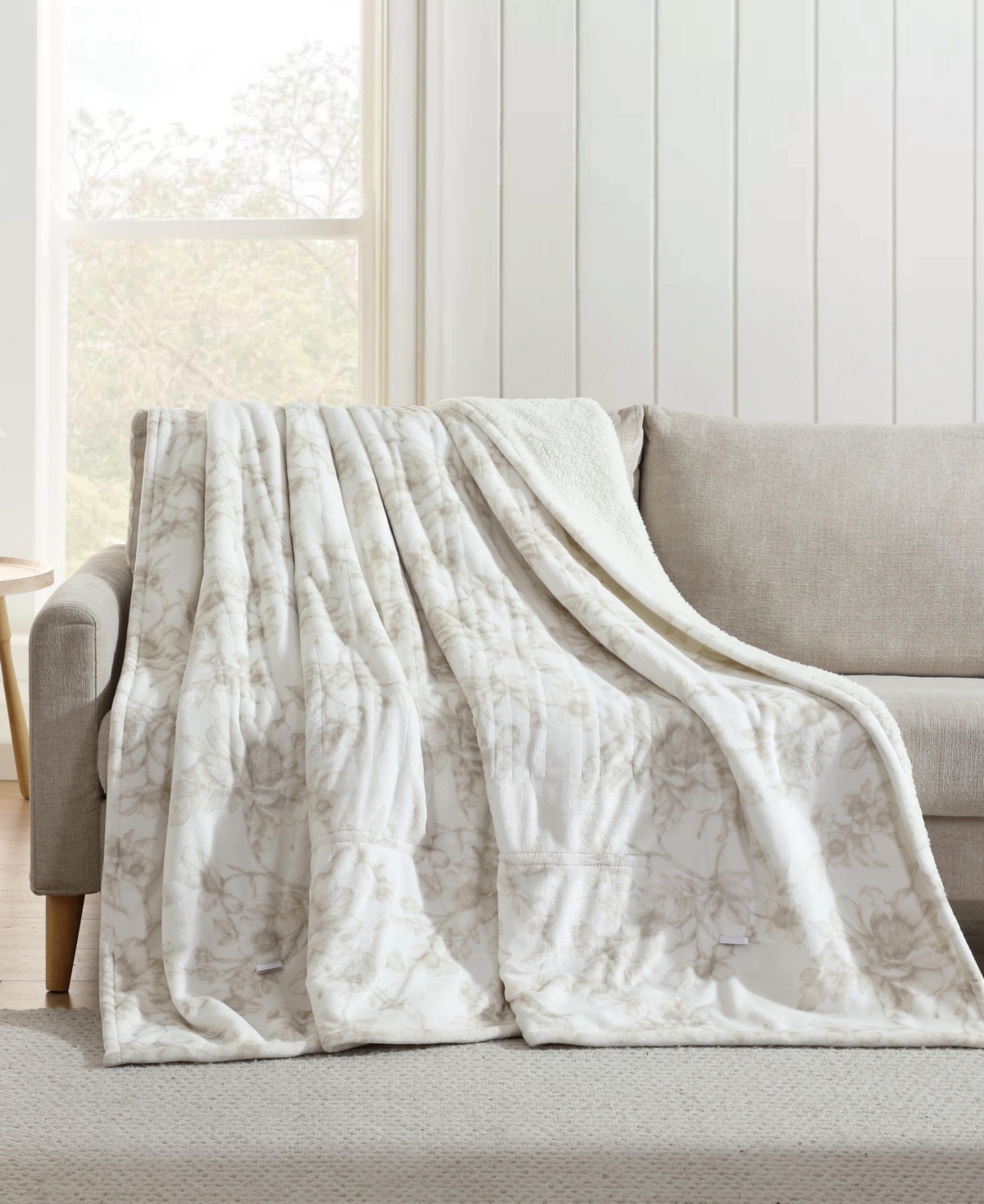 Laura Ashley Wistful Blooms Printed Plush Heated Blanket