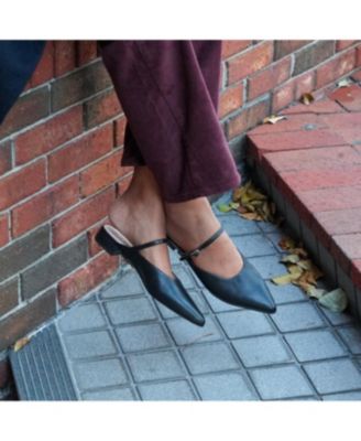 Women's Black Twiggy Customizable Point Slide