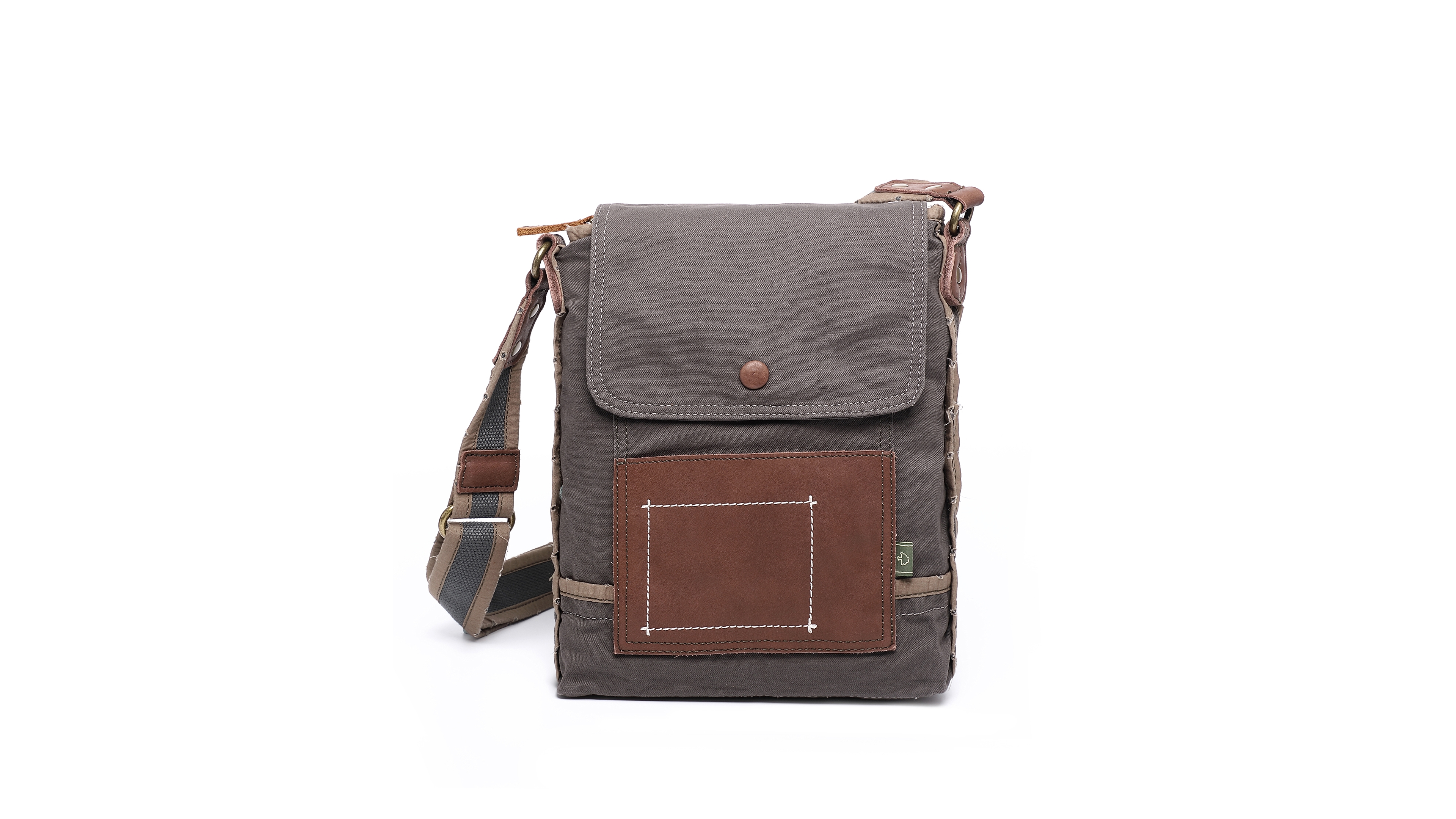 Tsd Brand Lake Toya Crossbody Bag