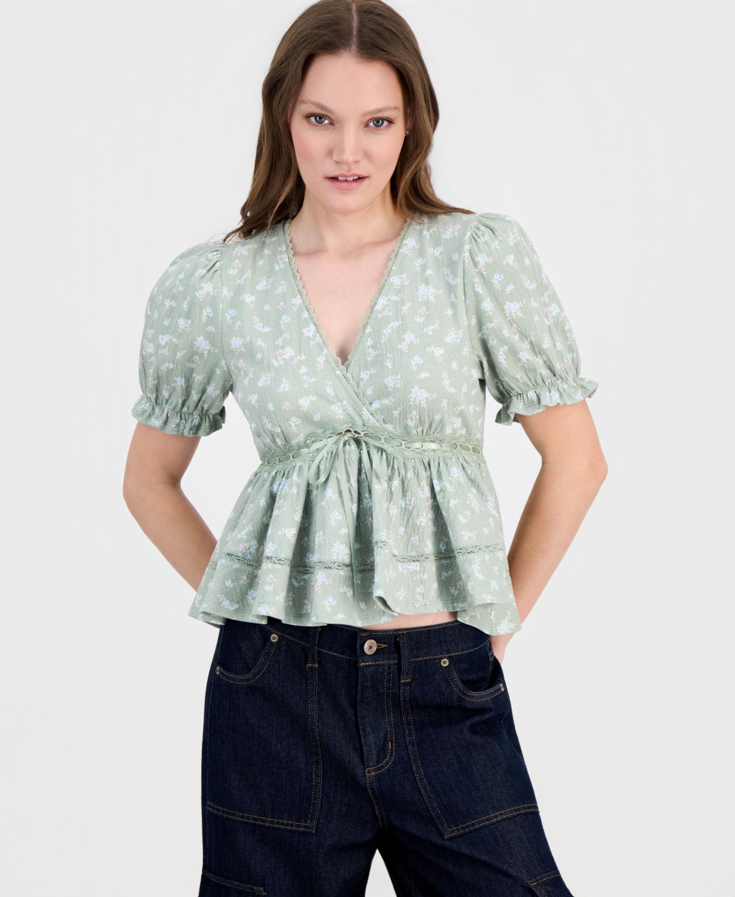 Juniors' Printed Puff-Sleeve Babydoll Top