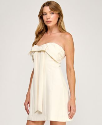 Juniors' Strapless Mini Dress