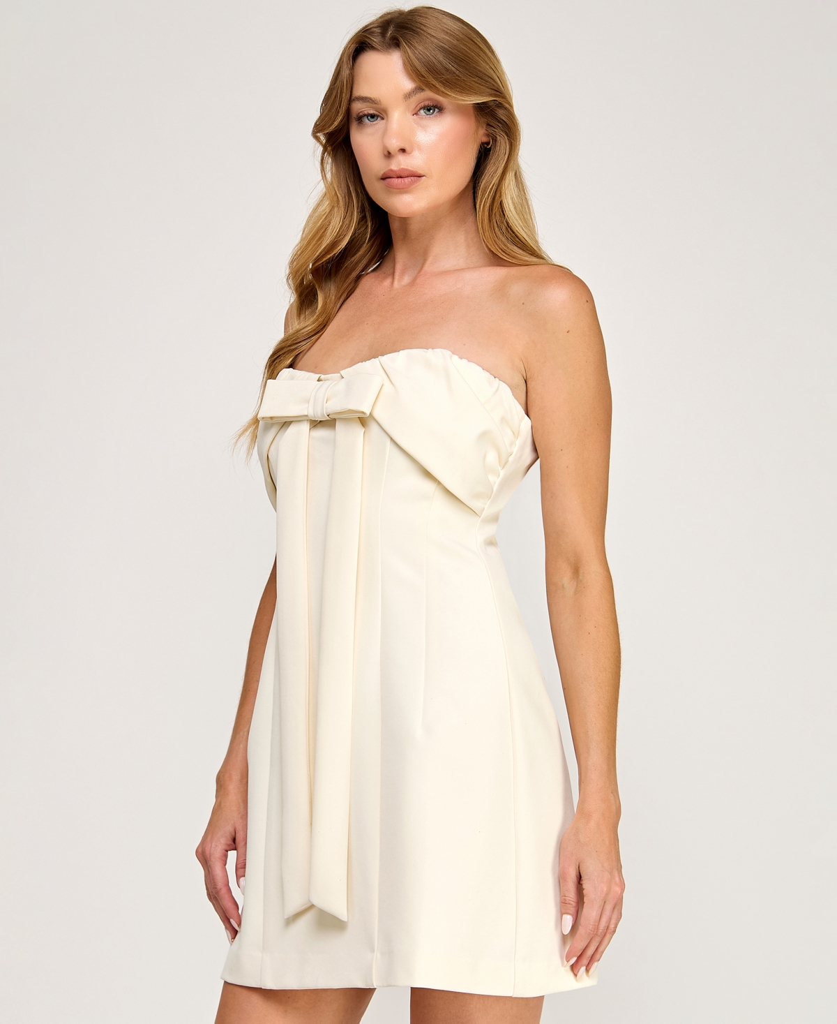 Seni & Cade Juniors' Strapless Mini Dress