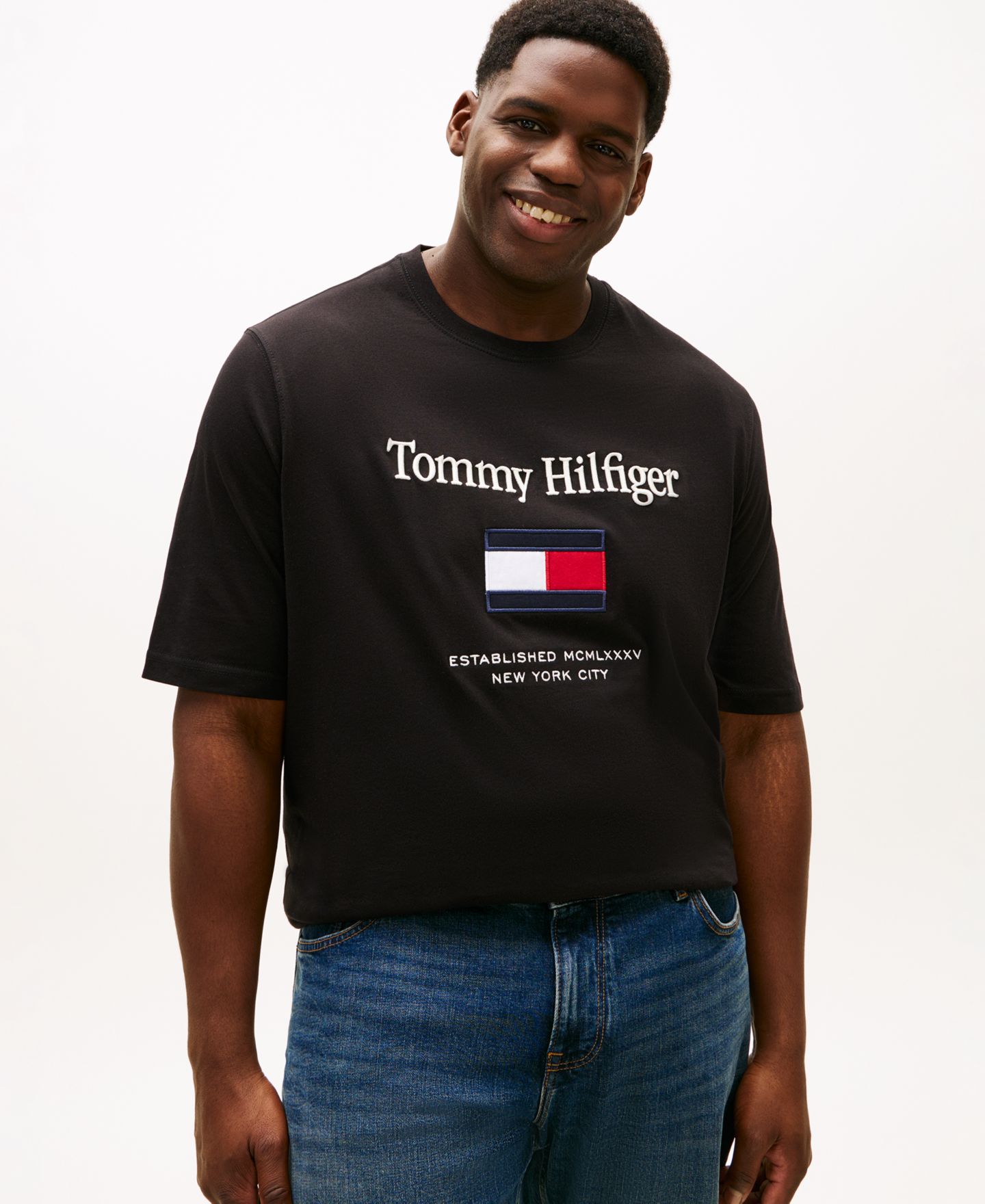 Мужская футболка Tommy Hilfiger Big & Tall Embroidered Flag, цвет: Чёрный — фото 1