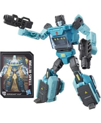 Autobot Sergeant Kup and Flintlock Deluxe Class | Transformers Generations Titans Return