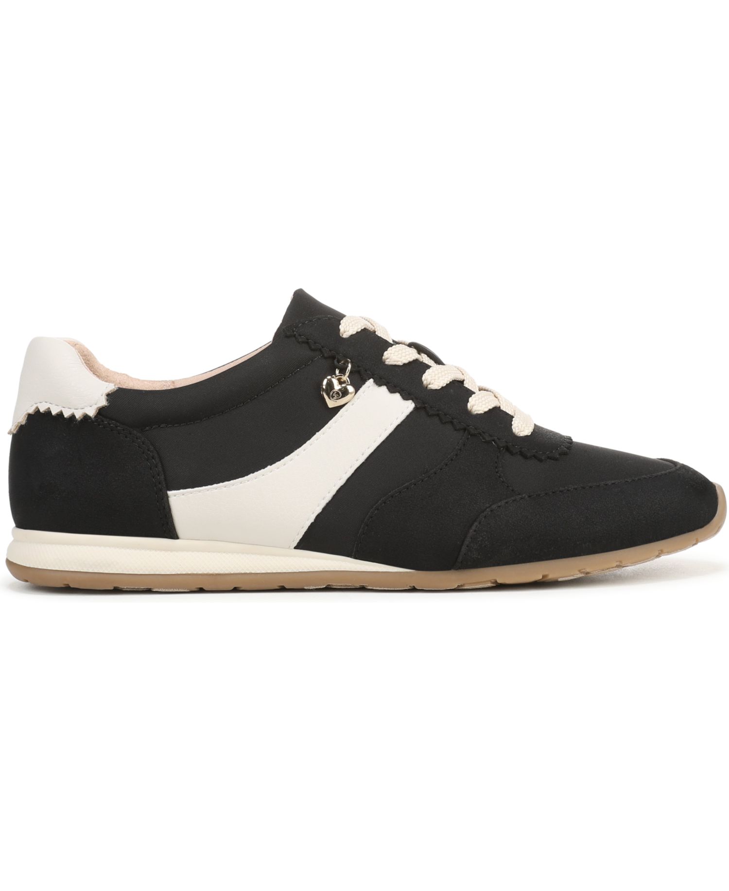 Women's Fearless Lace-up Sneakers