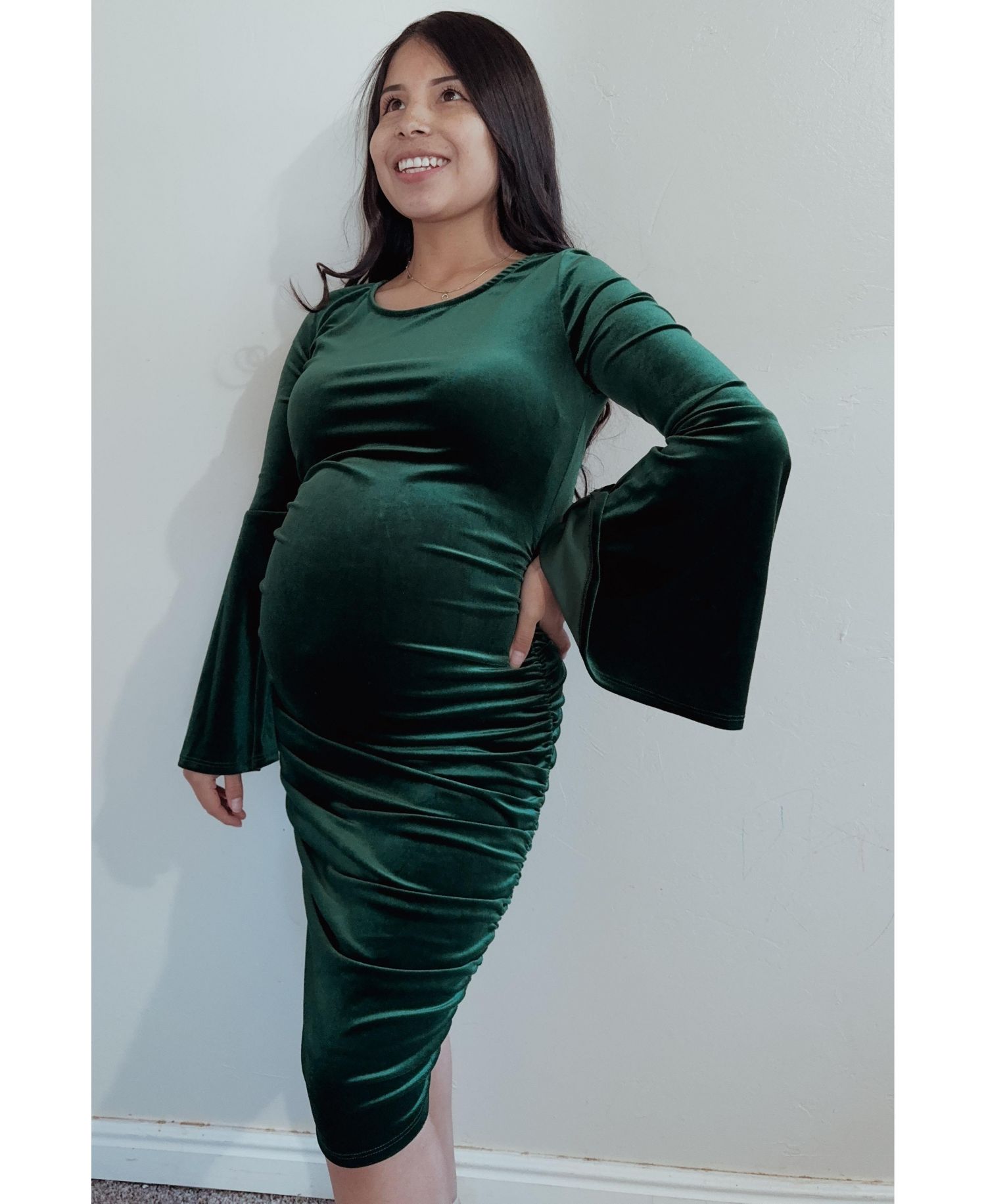 Women's Forest Green Velvet Ruched Bell Sleeve Dress