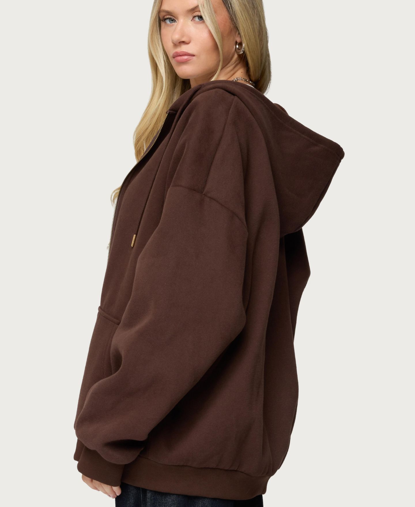 Женское худи Edikted Polyester Cotton Elvie Oversized, цвет: Коричневый — фото 2