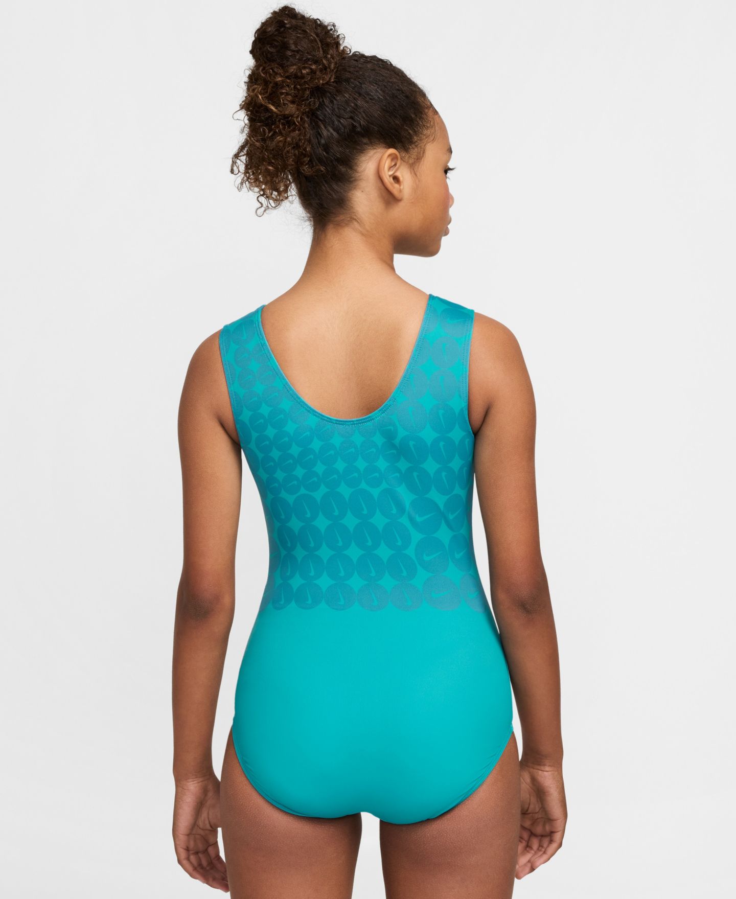 Детский гимнастический купальник Nike Gymnastics Swoosh с принтом для девочек 7-16 лет, цвет: Зелёный — фото 7