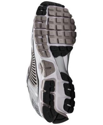 Men's Zoom Vomero 5 Casual Sneakers from Finish Line