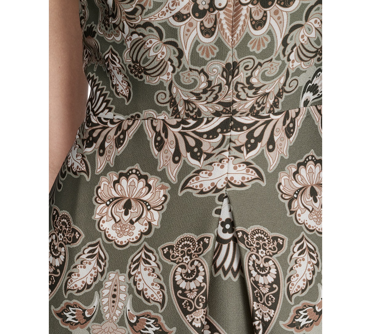 Vince Camuto Women's Printed Extended V-neck Dress In Green