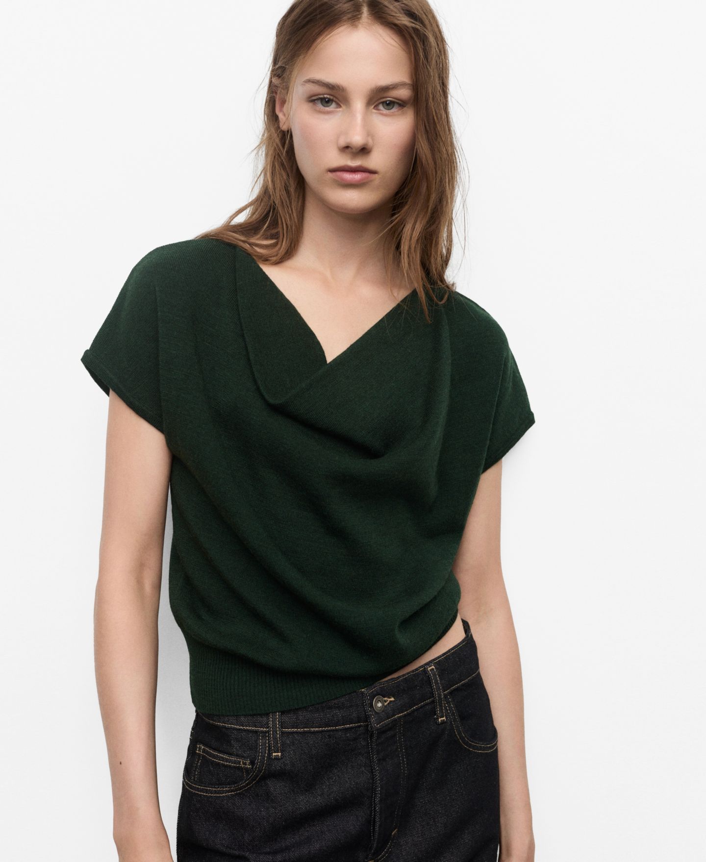 Женский топ Mango Draped Neckline Short-Sleeved, цвет: Тёмный зелёный — фото 1