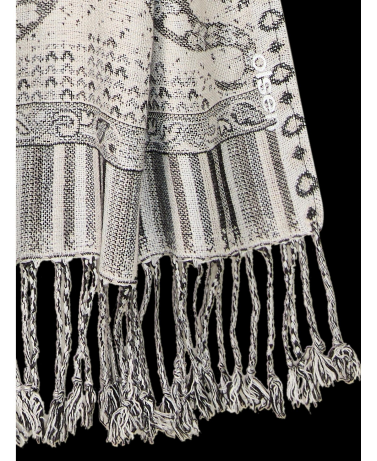 Olsen Ornamental Paisley Scarf