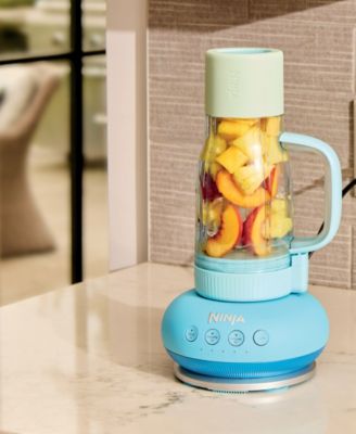 BlendBOSS Tumbler Blender with 26 oz. Travel Tumbler