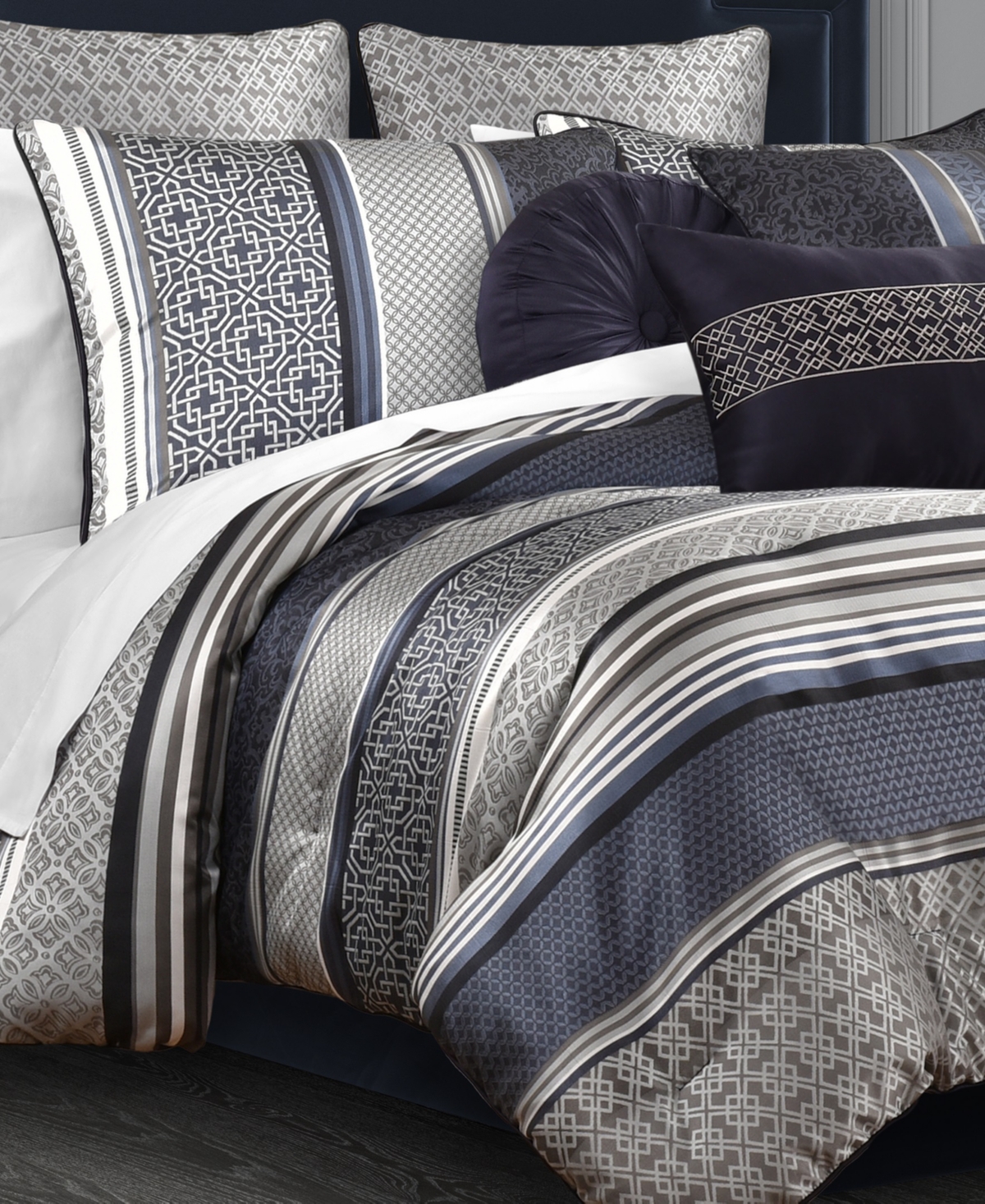 Royal Court Carlisle Foulard 3-pc. Comforter Set, King/california King In Multi