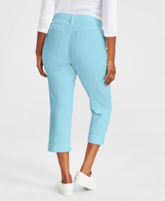 Women's Mid-Rise Curvy Capri Jeans, Exclusively at Macy's