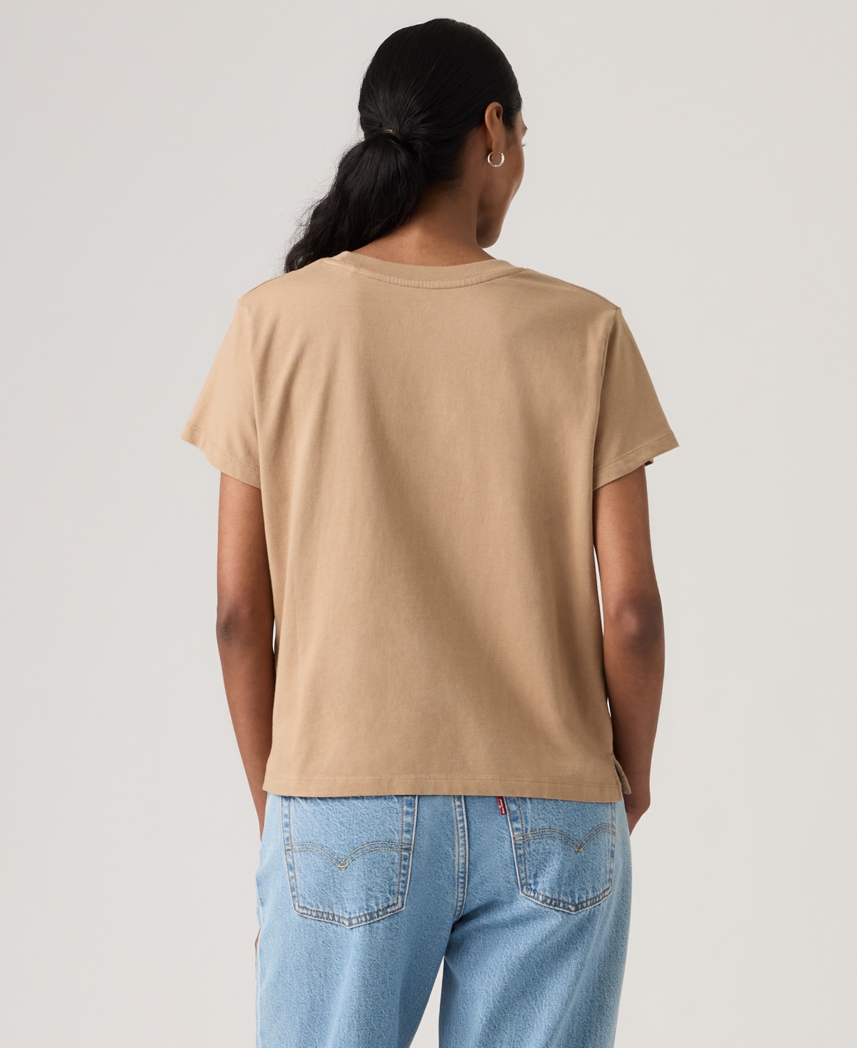 Levi's Women's Graphic Boxy Short-Sleeve T-Shirt