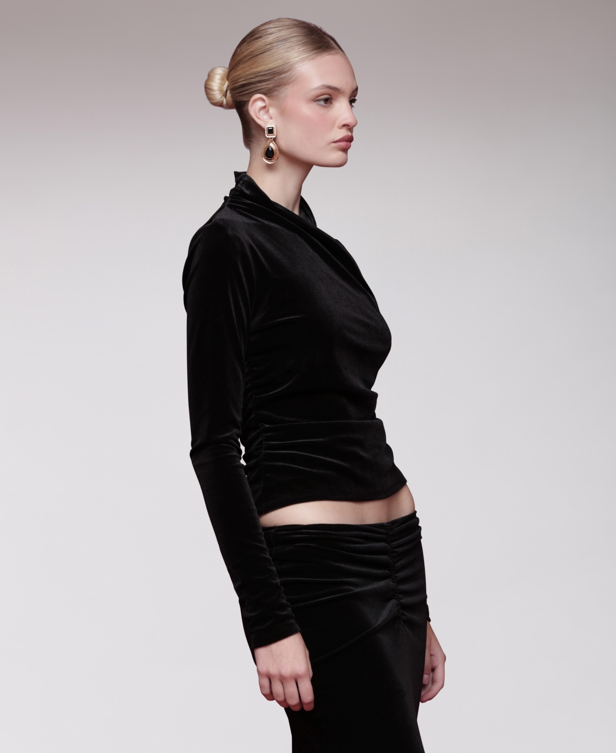 Avec Les Filles Women's Velvet Surplice Mock Neck Top In Black