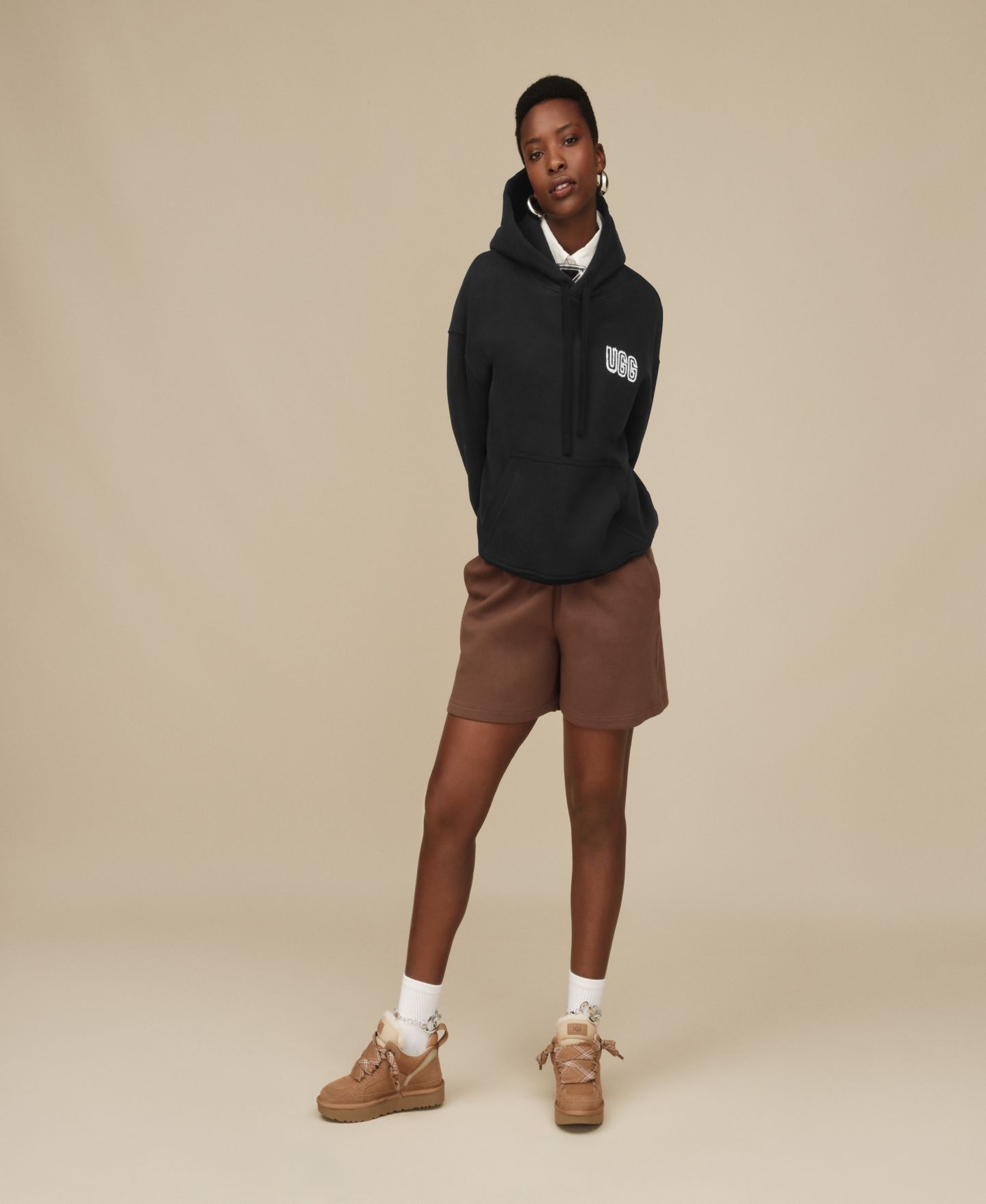 Женское худи UGG® Oversized Logo, цвет: Чёрный — фото 2