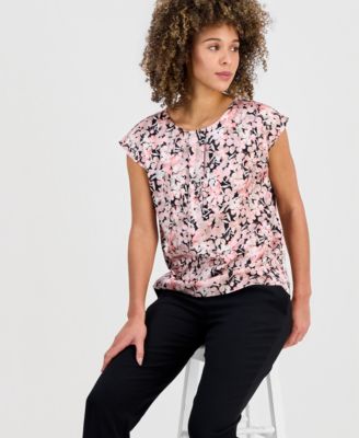 Women's Printed Pleat-Neck Blouse