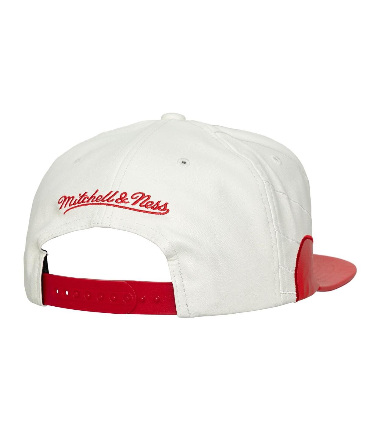 Mitchell & Ness Men's White/red Chicago Bulls Day 12 Two-tone Leather Snapback Hat In Multi