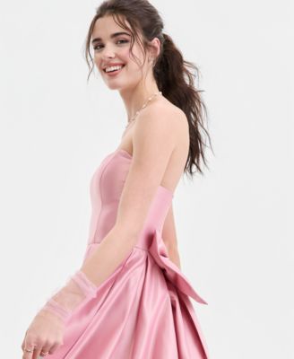 Juniors' Strapless Bow-Back Gown
