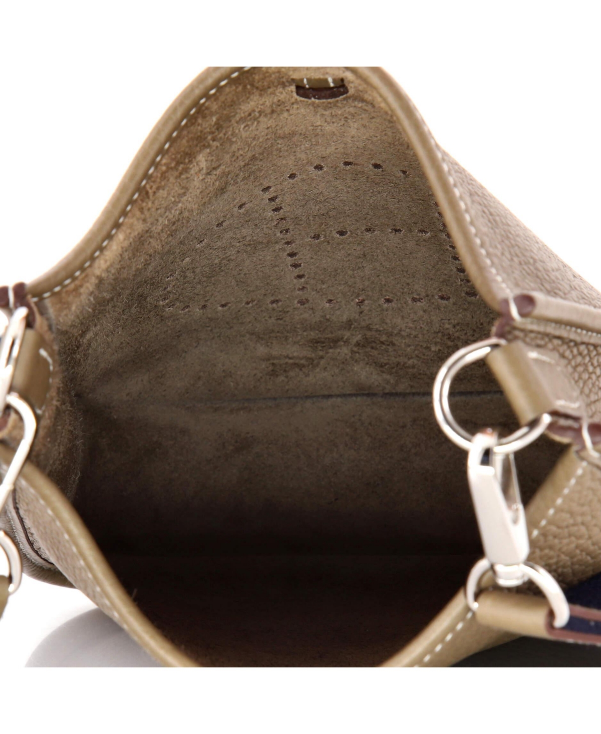 Pre-Owned HERMES Tpm Evelyne Bag Gen Iii Clemence