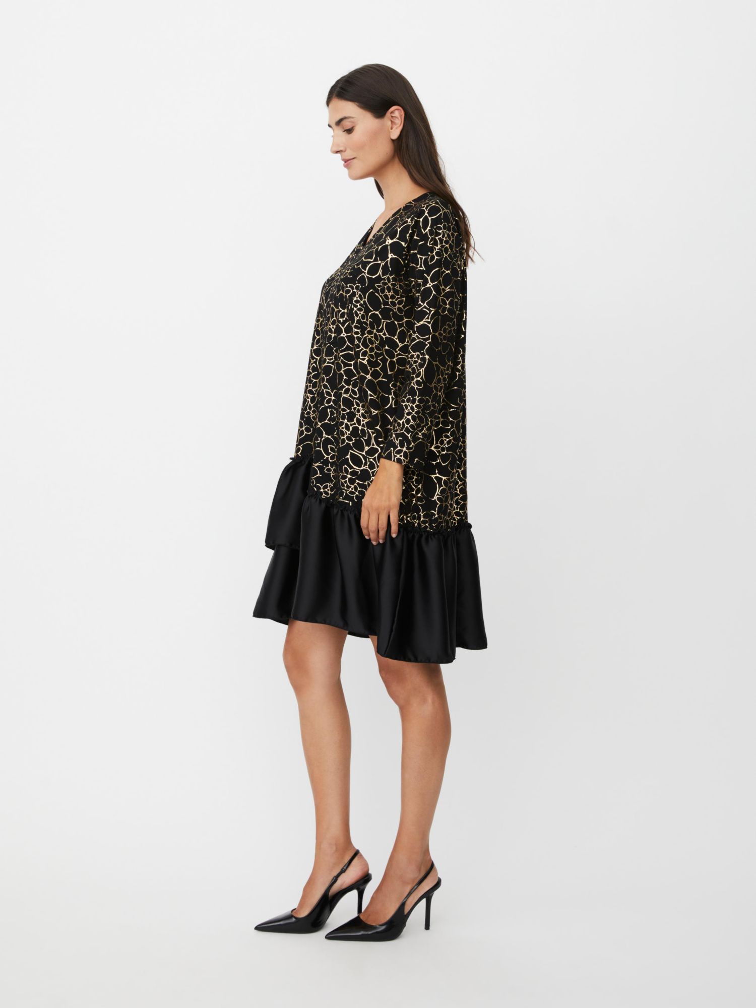 Women's MaNylindra Metallic Floral Print Dress