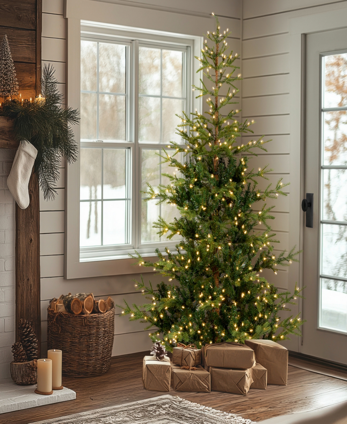 National Tree Company 6.5' Feel Real Norwegian Spruce Hinged Tree with 650 Clear Lights