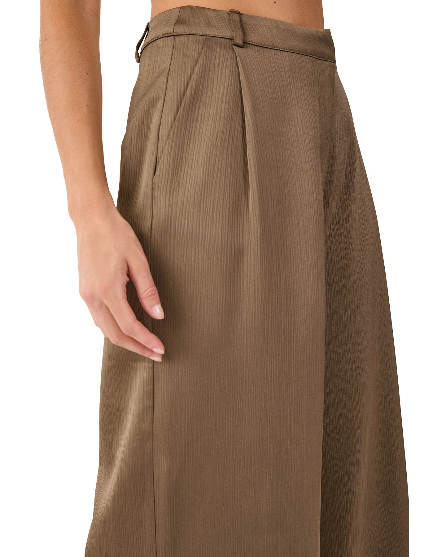 Женские брюки Nasty Gal Satin Pleated Tailored, цвет: Оливковый — фото 5