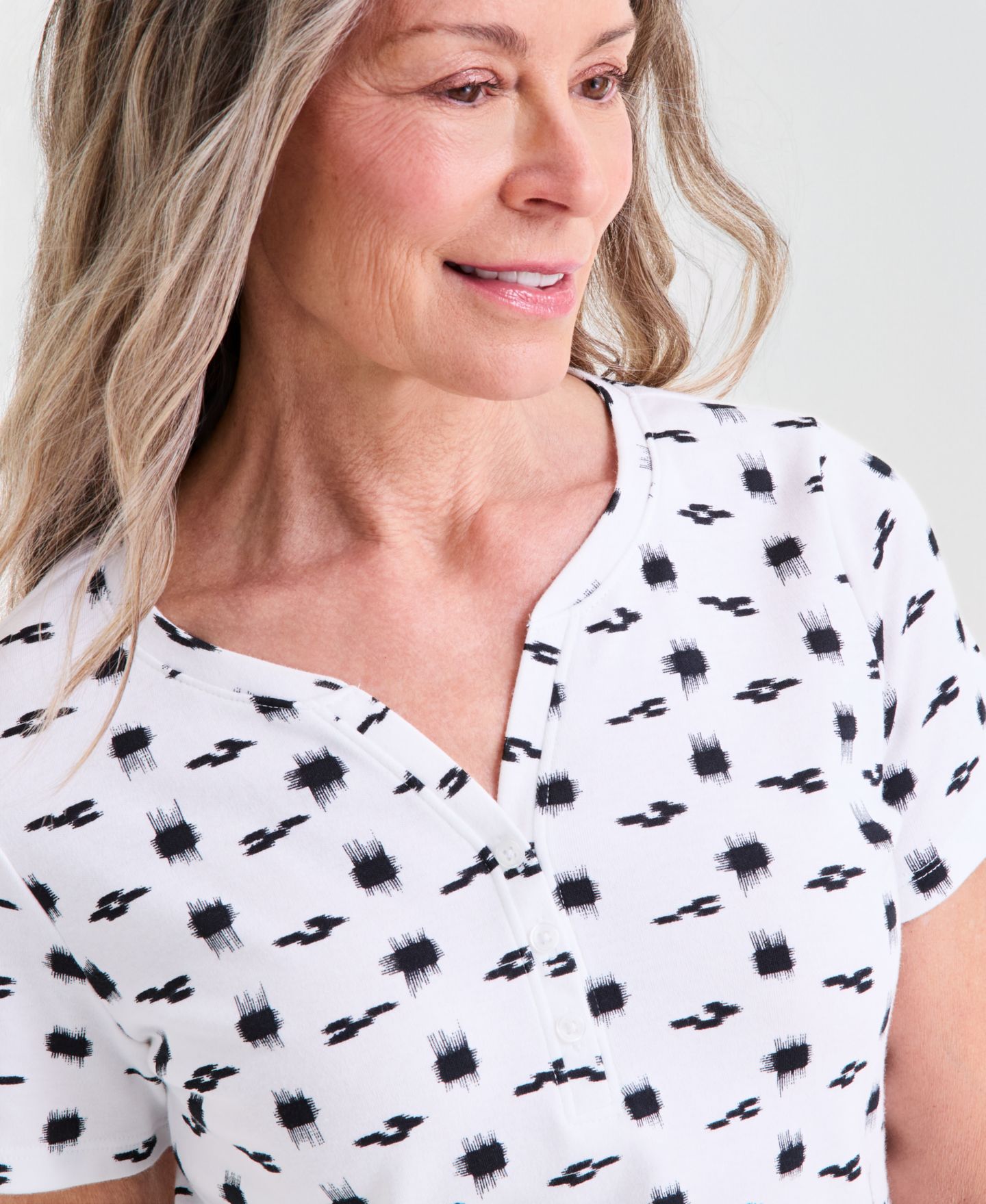Женский топ Style & Co Printed Short-Sleeve Henley, цвет: Белый комбинированный — фото 3