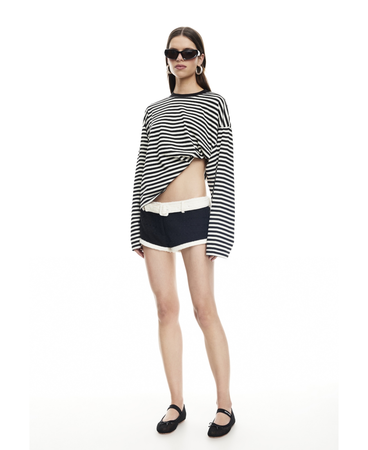 Lioness Women's Bloom Round-neck Long-sleeve Top In Black