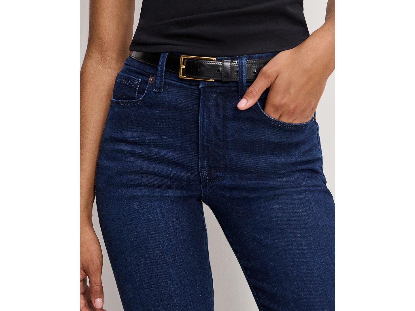 Женские джинсы Good American Good Legs Flare Compression, цвет: Индиго — фото 4